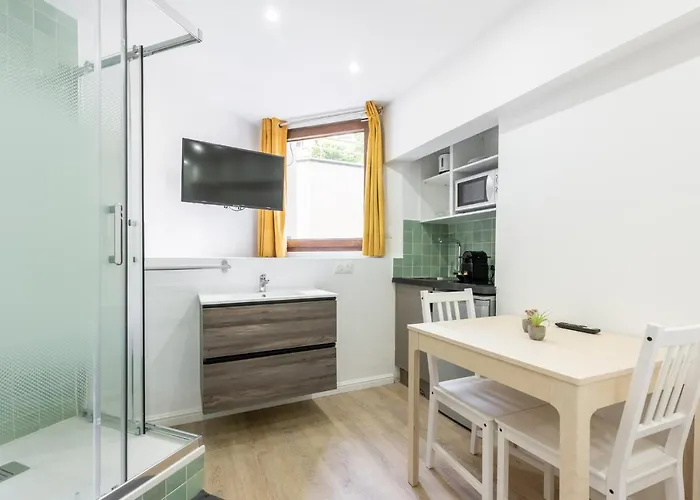 Nets - Botzaris Appartement