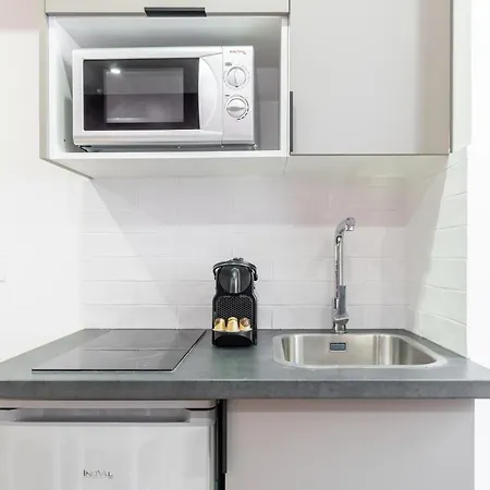 Nets - Botzaris 아파트